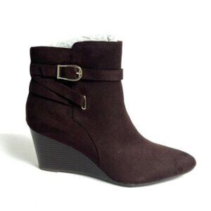 Life Stride Women’s Gio Dark Chocolate Ankle Boot Size 11M